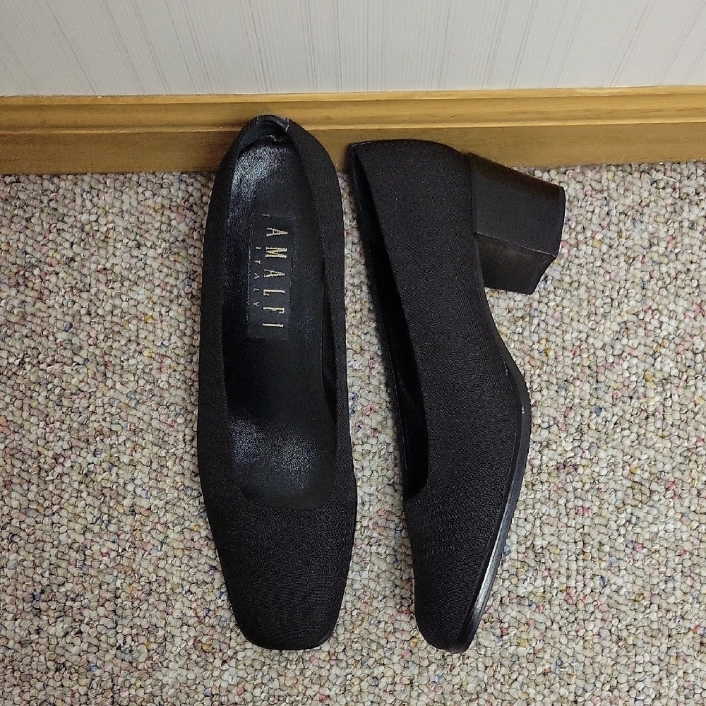 Amalfi Fabric 2" Block Heels. Made In Italy. Womens Sz 9.5. black Leather Sole